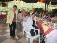Rita Eggens in vrolijk gezelschap in Syri�