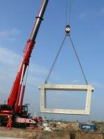 Beton element 28 ton voor fietstunnel Peelo -Marsdijk