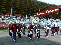 Mercurius Marching-/Showband Assen het optreden op de TT baan -tijdens de Champ Car race
